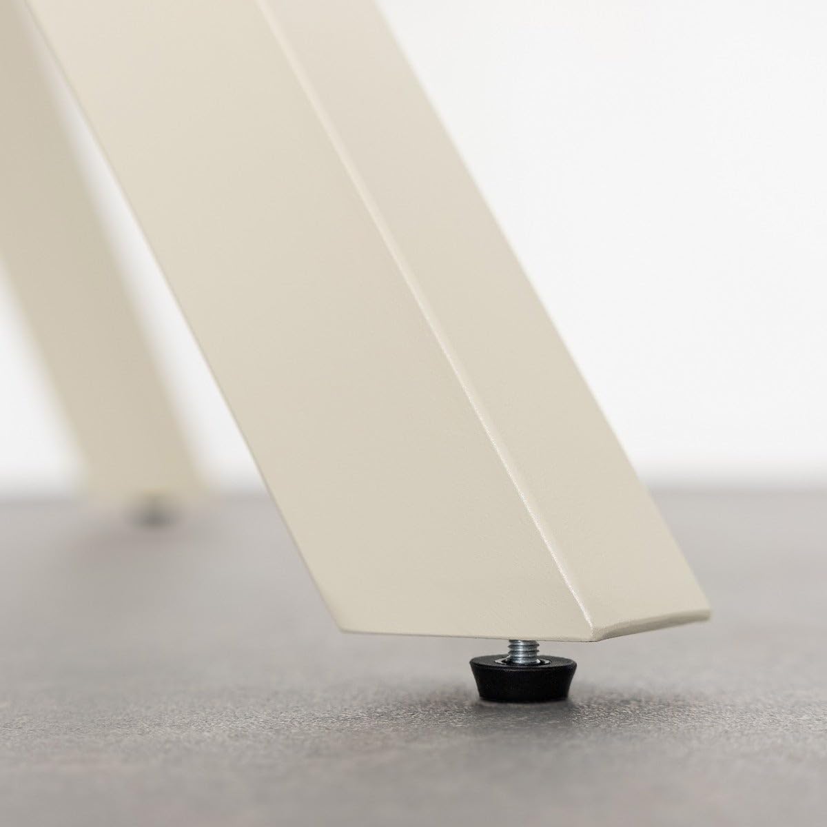 Mesa redonda de cristal templado y metal beige de 100 cm de diámetro | Capacidad para 4 personas. Diseño moderno que aporta amplitud visual y calidez a tu comedor o zona de office.