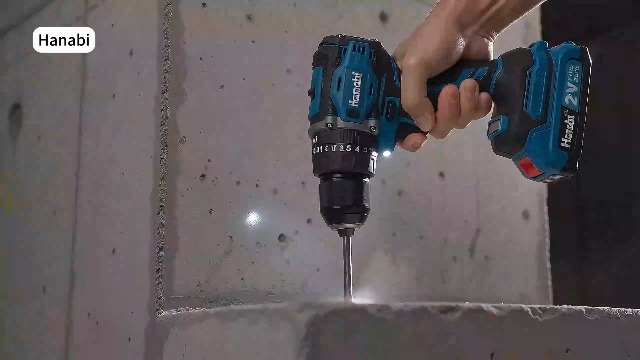 National　コードレス遠心パワー電気ほうき　MC-B73M-A（ブルー） Hanabi Parafusadeira Brushless 21V 2 Bateria 45N.m 1400RPM com