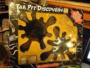 Paperback Tar Pit Discovery Kit includes Booklet, rock samples, magnifying glass and two "tar" pits where you will find saber-toothed cat and wooly mammoth skeletons (boxed set) Book