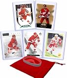 Steve Yzerman Cards (5) Assorted Hockey Card Gift Pack - Detroit Red Wings