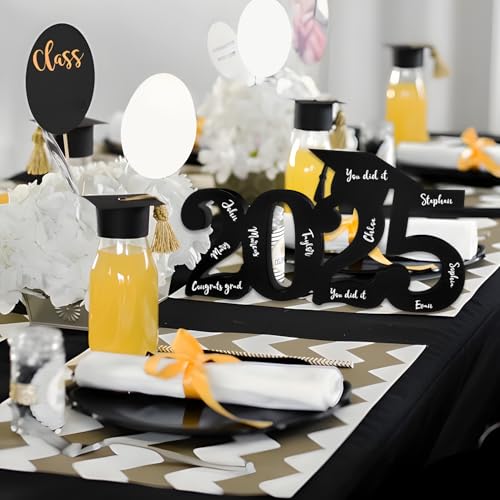 Decorações pretas de graduação, classe de 2025, parabéns, graduação, mesa de madeira, adereços de ca