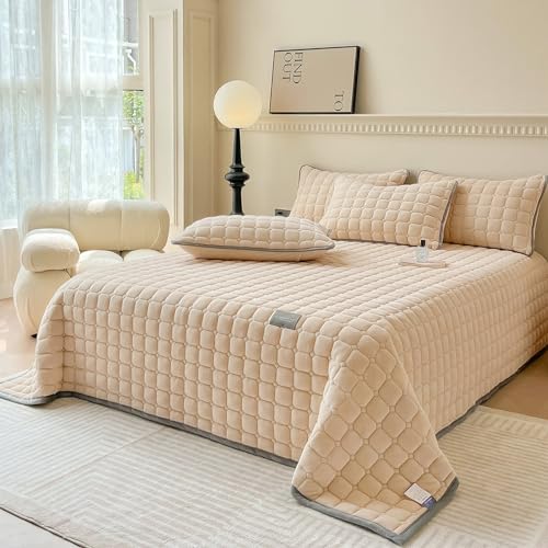 SHANNA Extra Grande Couette Couvre-lit : Couverture Légère en Velours de Lait 3 pièces 230 X 250 Cm avec 2 Taies d'oreiller 50 X 70 Cm, Lit Double Élégant Doublé et Piqué pour Salon (Chameau Clair)