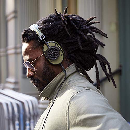 Master & Dynamic Mh40 Over-Ear Headphones With Wire - Noise Isolating With Mic Recording Studio Headphones With Superior Sound, 200Mm X 185Mm X 50Mm (Mh40B8) #TOP4