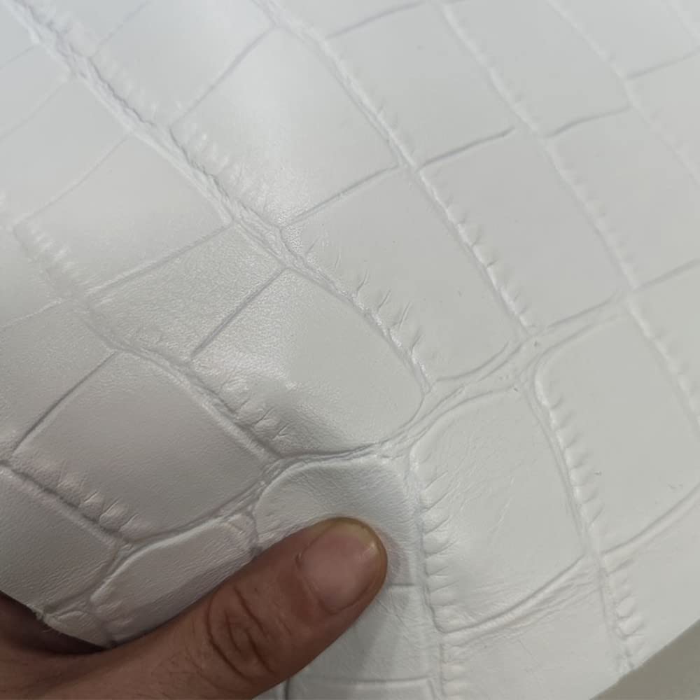 Aibote Hojas de piel de vaca auténtica en relieve, material de piel de vaca para manualidades de cuero (patrón de cocodrilo blanco, 5 pies cuadrados (forma irregular))