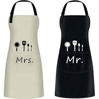 Mr. & Mrs. Cooking Apron Set of 2   Ideal Wedding Gift & Couple Gifts   Kitchen Apron with 2 Pockets for Cooking Baking Anniversary & Engagement
