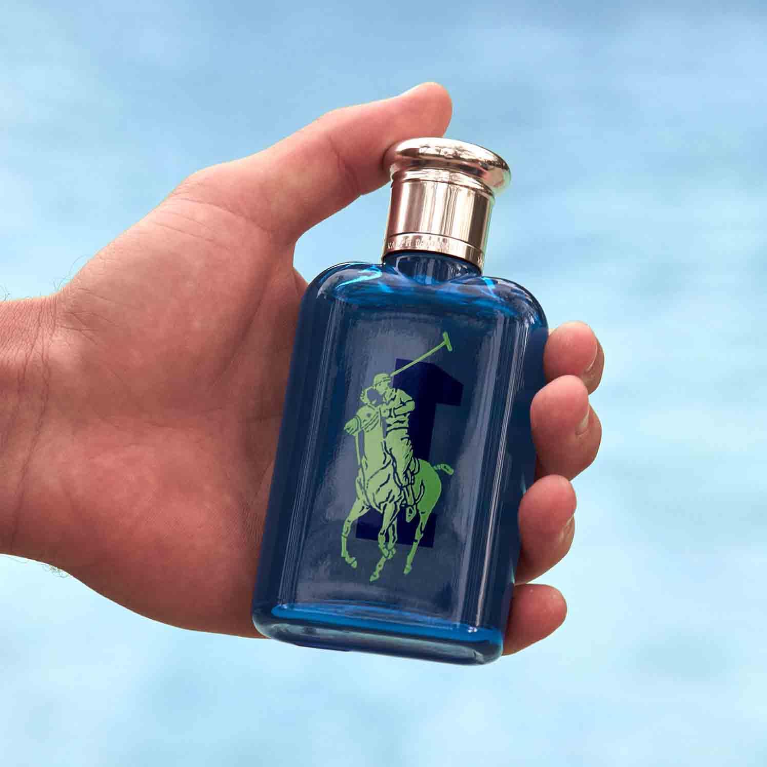 Ralph Lauren Big Pony Blue Eau de Toilette Uomo, Profumo Uomo Legnoso e Agrumato, Fragranza Aromatica e Raffinata, Note di Lime Dolce e Pompelmo, A Lunga Durata, Profumo di Lusso da Uomo