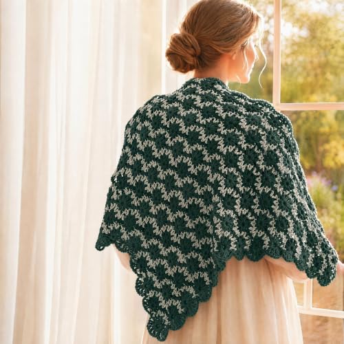 Image of Soft Dark Green Yarn 1008 Yards - 3 Pack Acrylic Yarn of 200g /7.5oz - 4 Medium (Worsted) - Crocheting, Knitting, Amigurumi, Craft