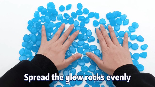 NAMTSO Glow in The Dark Rocks Outdoor, 500 pcs Blue Solar Rocks for Landscaping, Outdoor Decor Glow in The Dark Stones, Glowing Pebbles for Garden Backyard Patio Lawn Pond Fish Tank Aquarium Decor