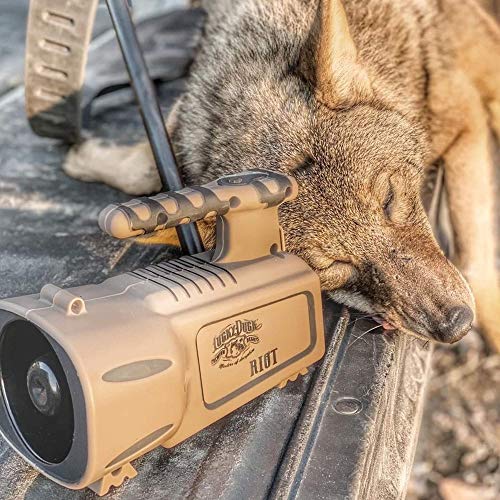 Lucky Duck Riot Electronic Predator Call with Remote