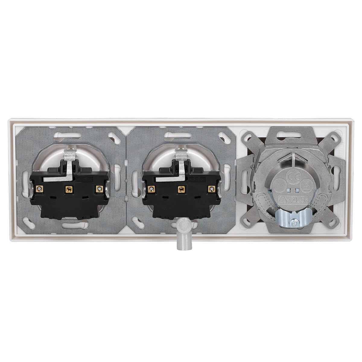 JUNG Serie LS Cat.6A Doppel-Netzwerkdose & 2 Steckdosen Alpinweiß | mit Cat.6A UAE-Anschlussdose, LS969-2UAWW Abdeckung, 2× LS1520WW SCHUKO Steckdosen, LS983WW Rahmen 3-fach