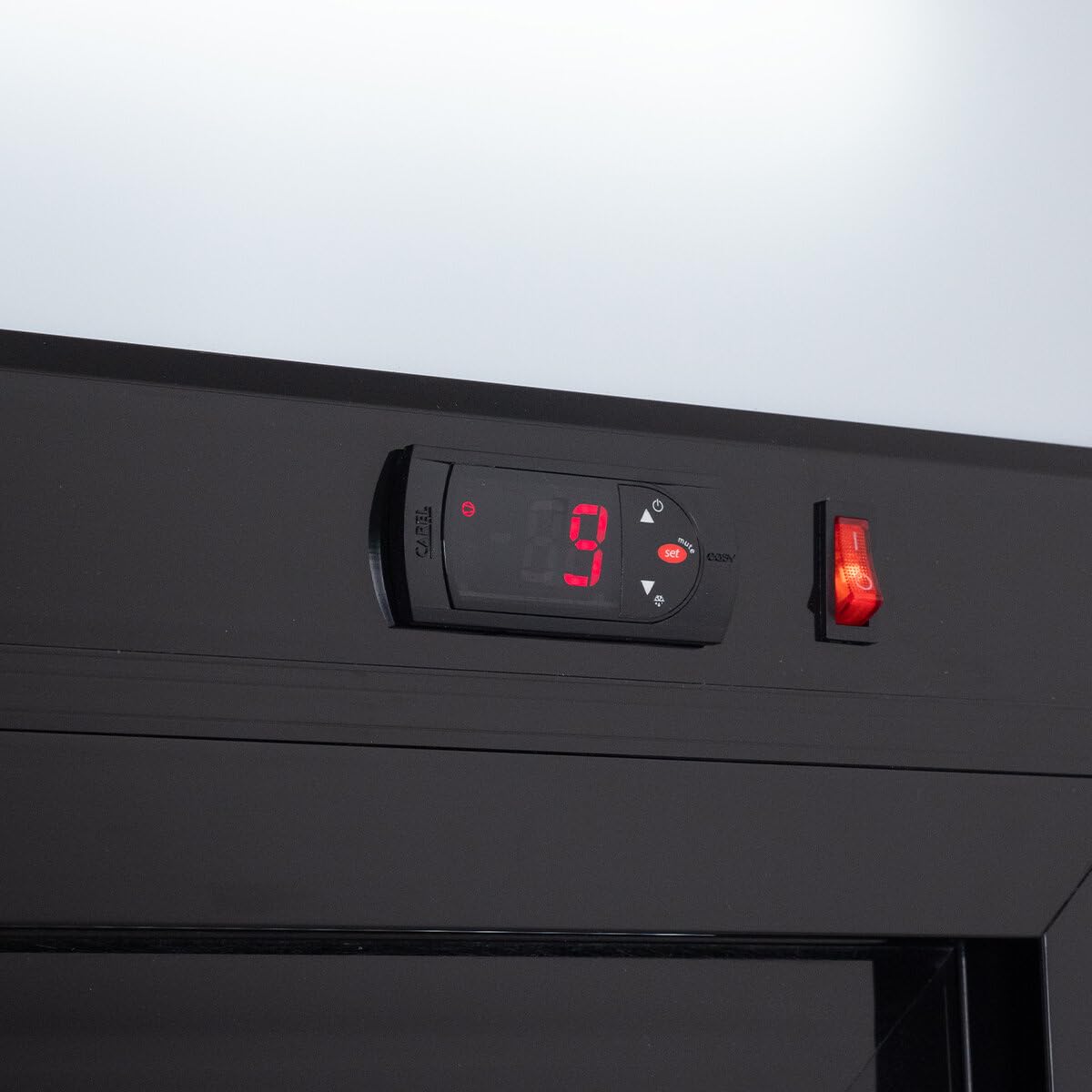 GastroHero Frigorifero per bevande Eco 630 con luce e ante scorrevoli, 8 ripiani regolabili, volume 630 l, porta in vetro, illuminazione interna, nero, per ristorazione e commerciale