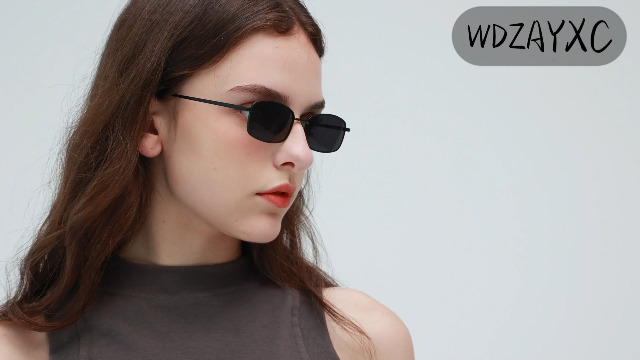 Occhiali da Sole Classici Vintage di Marca con Montatura Grande e Spessa per Uomo e Donna, Design Unico Rettangolare Personalizzabile con Logo