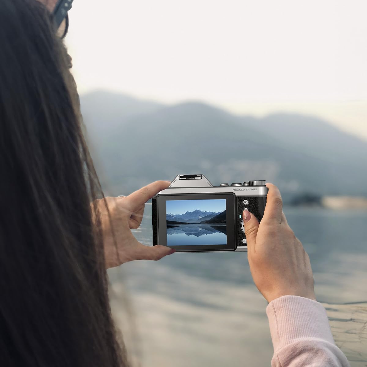 PRIXTON Cámara Digital Nomad DC950, WiFi, App Móvil, Pantalla IPS Resolución 4K 64MP, Estabilización EIS Anti-Shake, Zoom Óptico Real 10X, Autonomía 85 Minutos, Tarjeta SD hasta 256GB