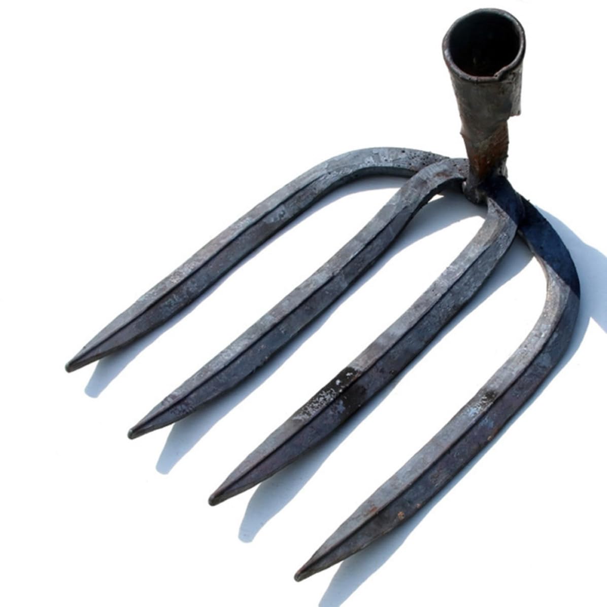 TOYANDONA Rastrello da Giardino a 4 Denti Rastrello Manuale Nero in Acciaio al Carbonio per Preparare L'orto alla Semina , per Giardino e Cortile
