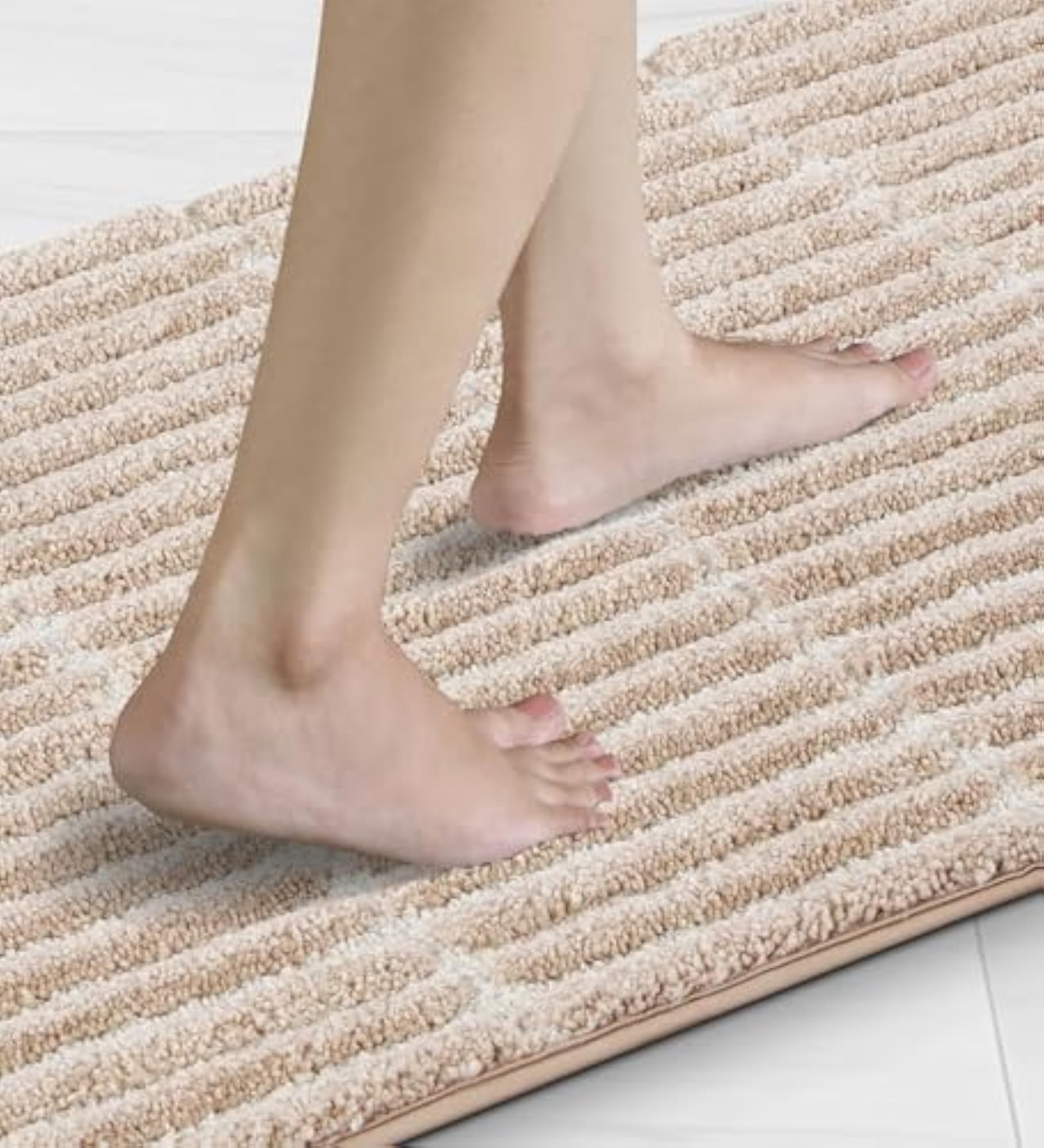 Soft & Plush Bath Mat, Quick Dry and Stain Resistant
