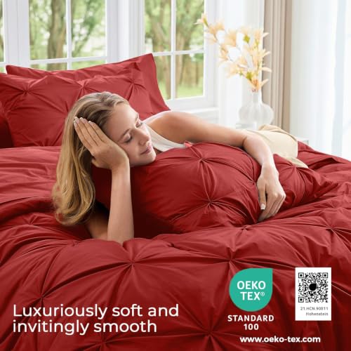 Image of Sasttie Full Size Comforter Set, 7-Piece Bed in a Bag Double, Pintuck Bedding Set for All Season, Includes Comforter, Flat Sheet, Fitted Sheet, Pillowcases and Pillowshams, Red