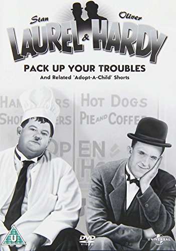 Laurel & Hardy Volume 15 - Pack Up Your Troubles/Related 'Adopt A Child' Shorts [Edizione: Regno Unito] [Edizione: Regno Unito]