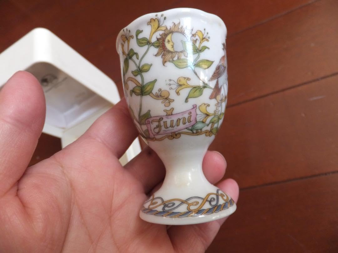 フッチェンロイターのプレートボウルソルト＆ペッパーエッグスタンド