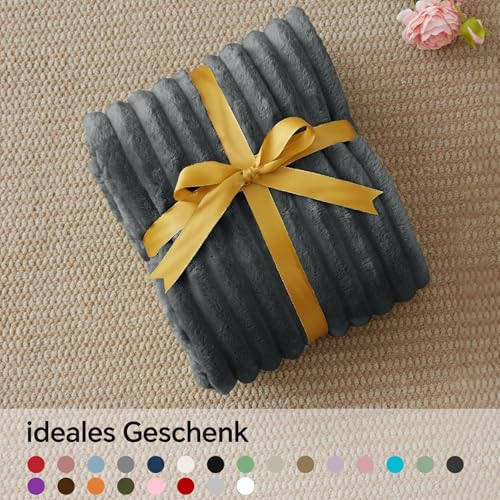 BEDELITE Kuscheldecke Flauschig Decke Klein - weiche Flanell Decken Anthrazit 125x150 für Sofa, Deko Streifen Cord Fleecedecke als Sofaüberwurf für Wohnzimmer, Throw Blanket Wide Use