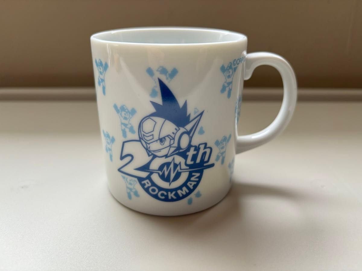 Amazon.co.jp: ロックマン20周年記念マグカップ 流星のロックマン 