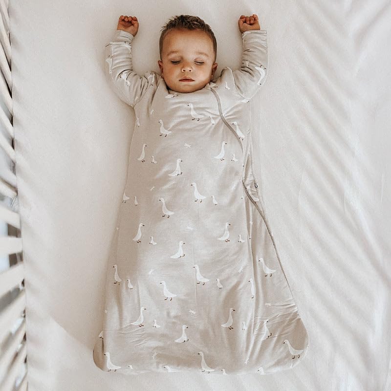 Image of GUNAMUNA Long-Sleeve Sleep Sack for Babies, Wearable Sleep Bags, Soft Rayon, 1.0 TOG, Essentials for Newborns