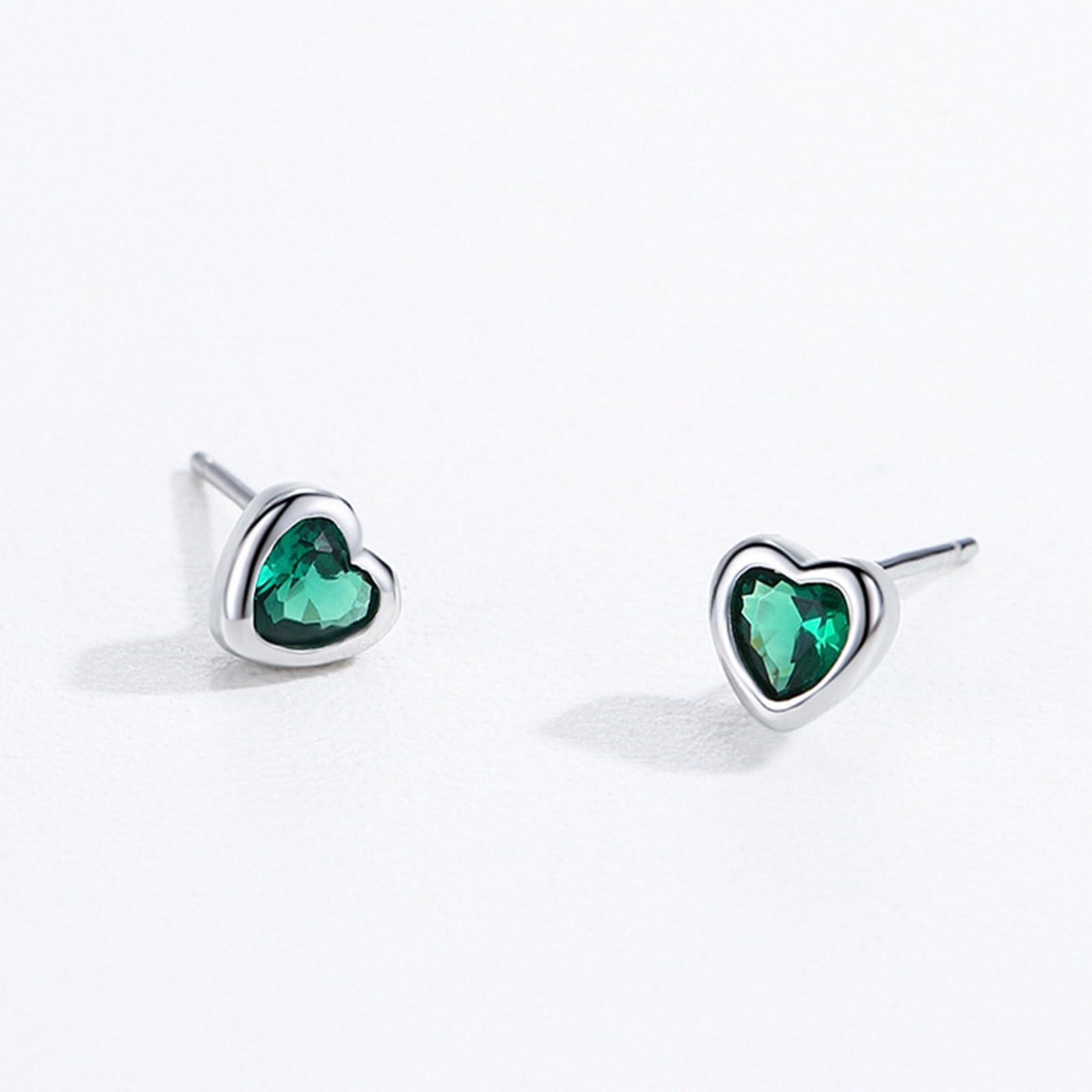 Kolczyki na sztyfcie, białe złoto, 750 585 375, prawdziwe złoto, damskie kolczyki damskie, proste 0,5 ct, serce, szmaragdowe kolczyki na sztyfcie, prawdziwa biżuteria dla panny młodej, białe