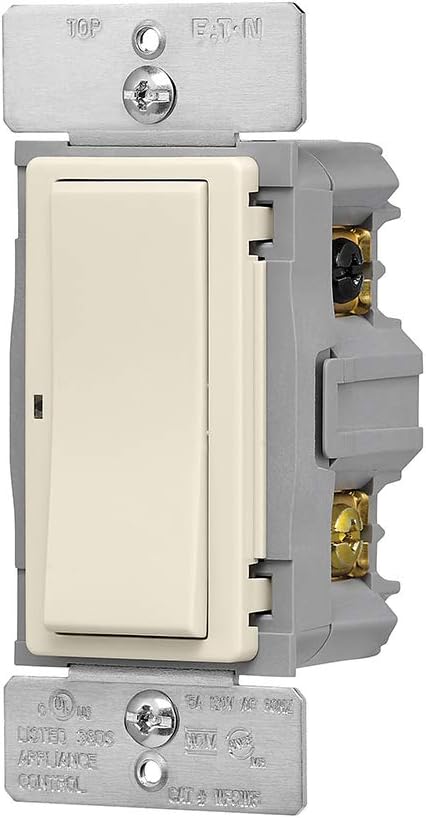 Eaton WFSW15-LA-SP-L Wi-Fi Smart Switch side view s kabelovými svorkami