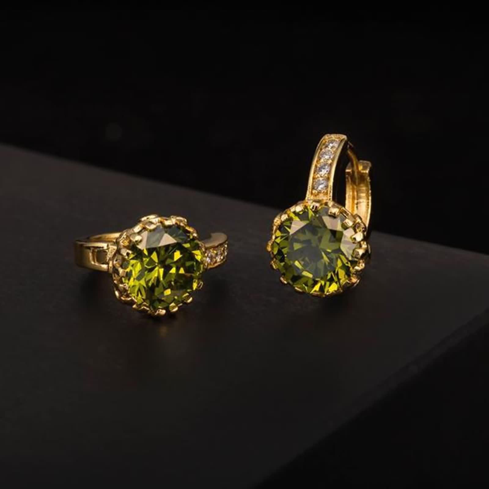 KnSam Au750 Pendientes de aro para mujer, clásicos con moissanita, oro amarillo de 18 quilates, pendientes para mujer pequeños joyas auténticas, oro