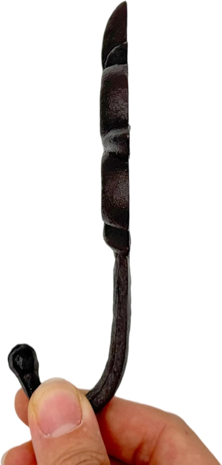 Cast Iron Fleur-de-Lis Cross Wall Hooks, 4.6"/11.7cm Heavy Duty Vintage Decorative Hangers, Indoor Outdoor Farmhouse Decor for Coats, Keys, Towels, 2Pcs