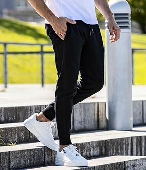 Amazon | [1PIU1UGUALE3 RELAX] ウノピゥウノウグァーレトレ