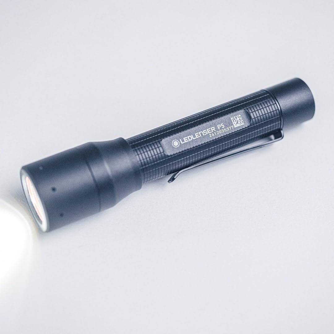 Amazon.co.jp: Ledlenser P5 第四世代 LEDハンドライト 乾電池式 単三