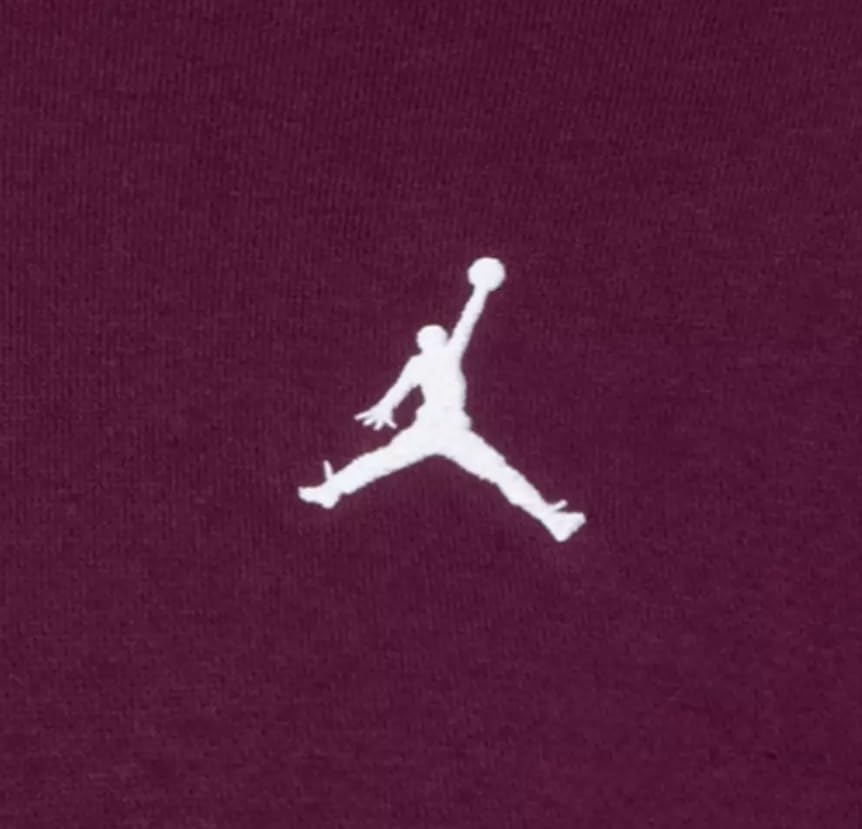 Nike Jordan Big Kid/Girls' Brooklyn Essentials Pullover Hoodie, Bordeaux/Maroon/Dark Purple, Medium3
