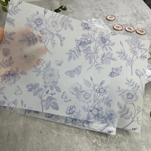 Faire-part mariage transparent floral pour une table d'invités chic