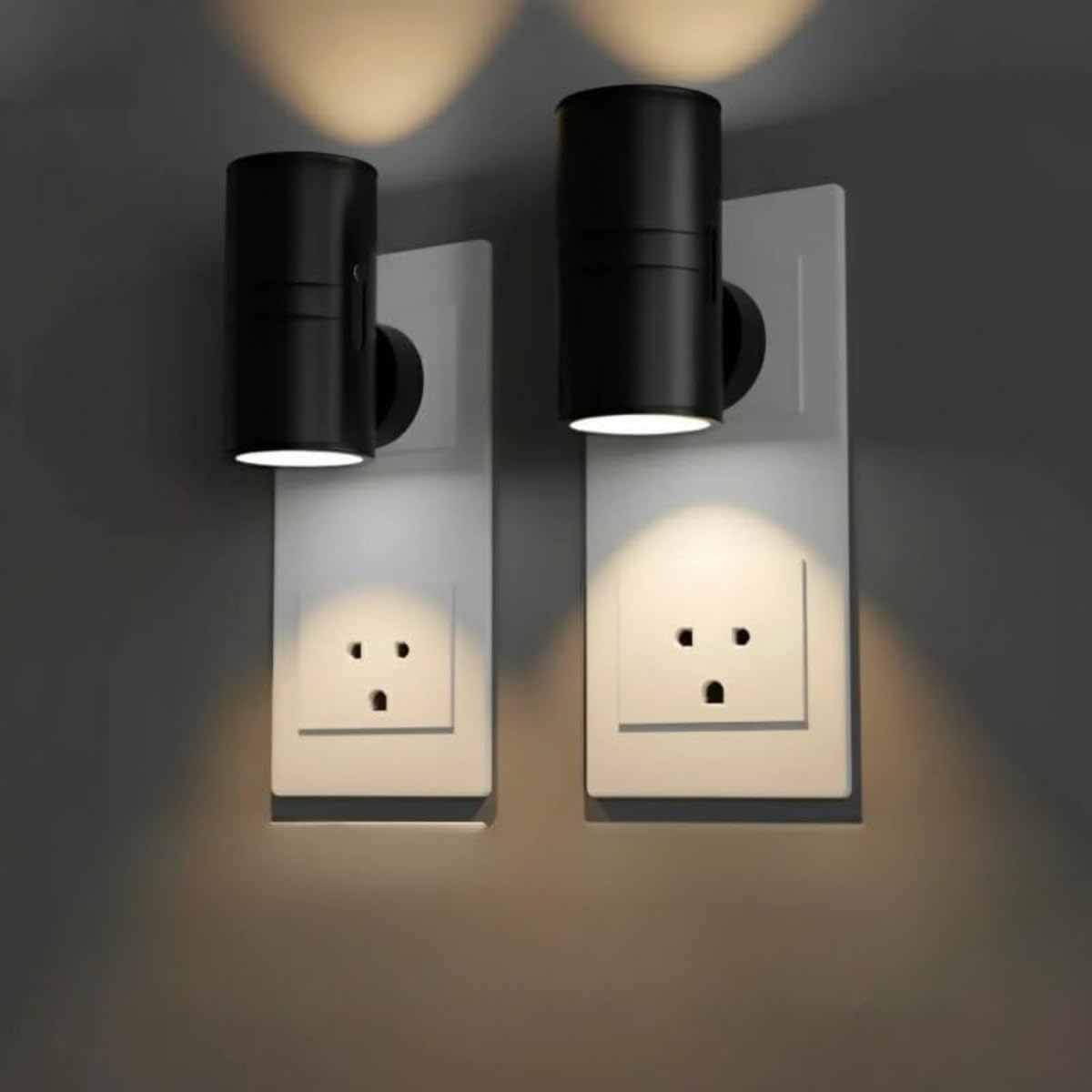The Light Supplier PLUGIFY One, Moderne Steckerlampe mit Fernbedienung, 3 Lichtfarben, für Flur Bad und Schlafzimmer (Weiß,2 Stück)