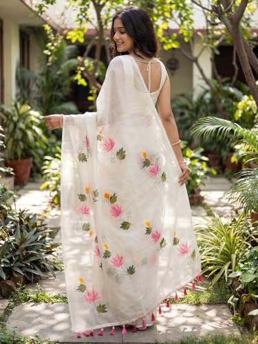 Image of AKHILAM Women's Cotton Saree with White Daisy Floral Prints Tassel Pallu Lightweight Summer Saree