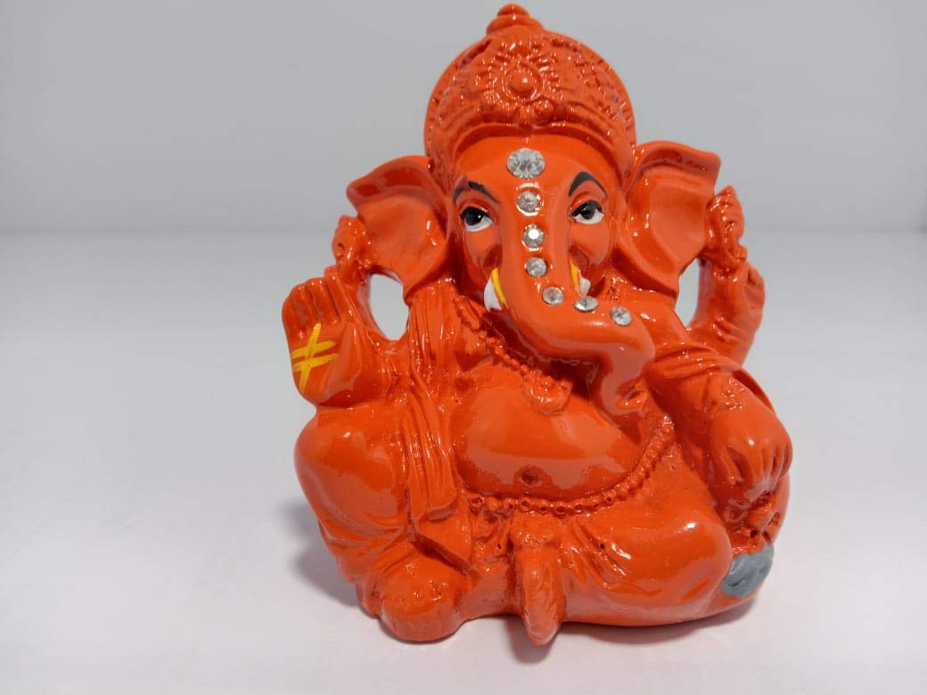 RAAS Ganpati Idol for Car Dashboard, Figurine Showpiece Sculpture Hindu