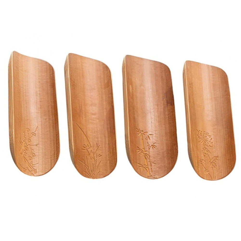 Cuillères de bambou chinoises et plateau en bois pour pause thé zen