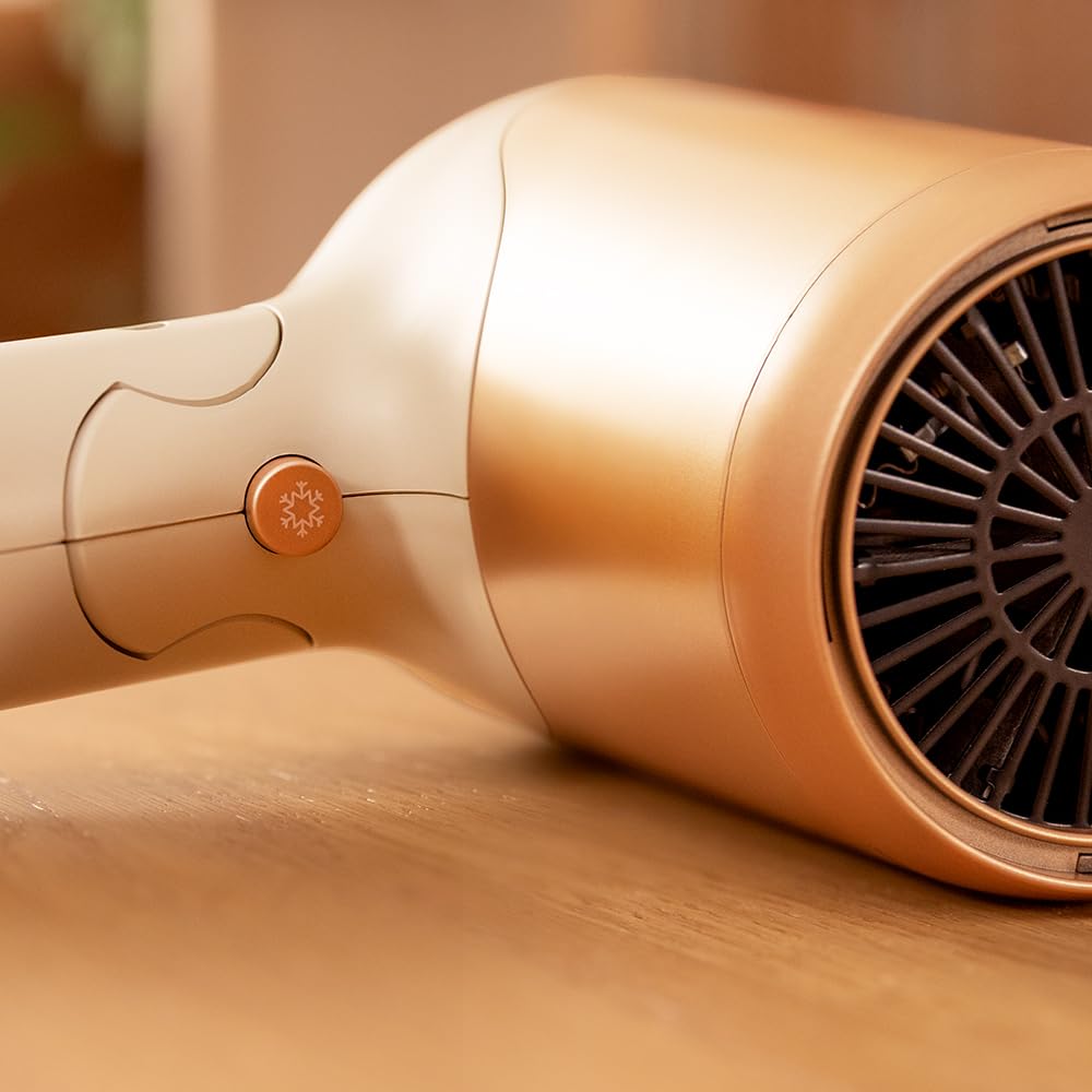 Cecotec Składana suszarka do włosów IoniCare Power&Travel Champagne 2400 W, silnik DC, technologia jonów rzeczywistych, kompaktowa, zimne powietrze, w zestawie dyfuzor, dysza koncentratora i torba