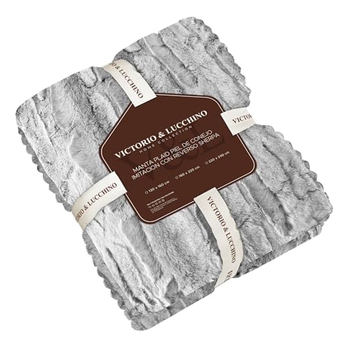 Victorio & Lucchino Manta Plaid Piel De Conejo Imitacion con Reverso Sherpa - Manta Suave para el Sofa o para Cama (VL-80518) (Gris, 130 X 160 Cm)