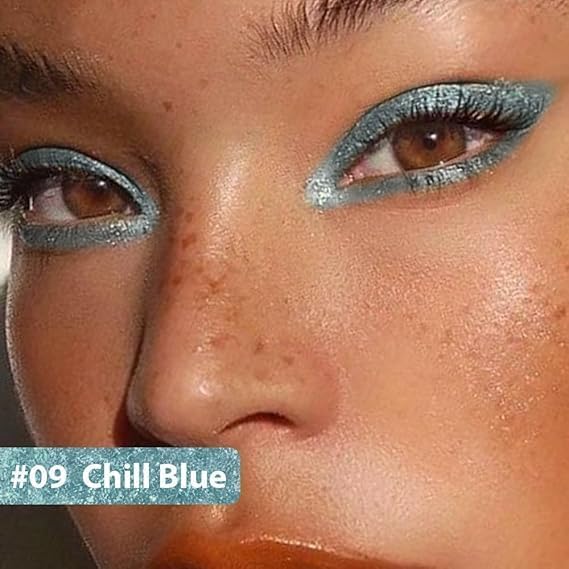 Delineador en gel glitter color azul frío waterproof miniatura 4