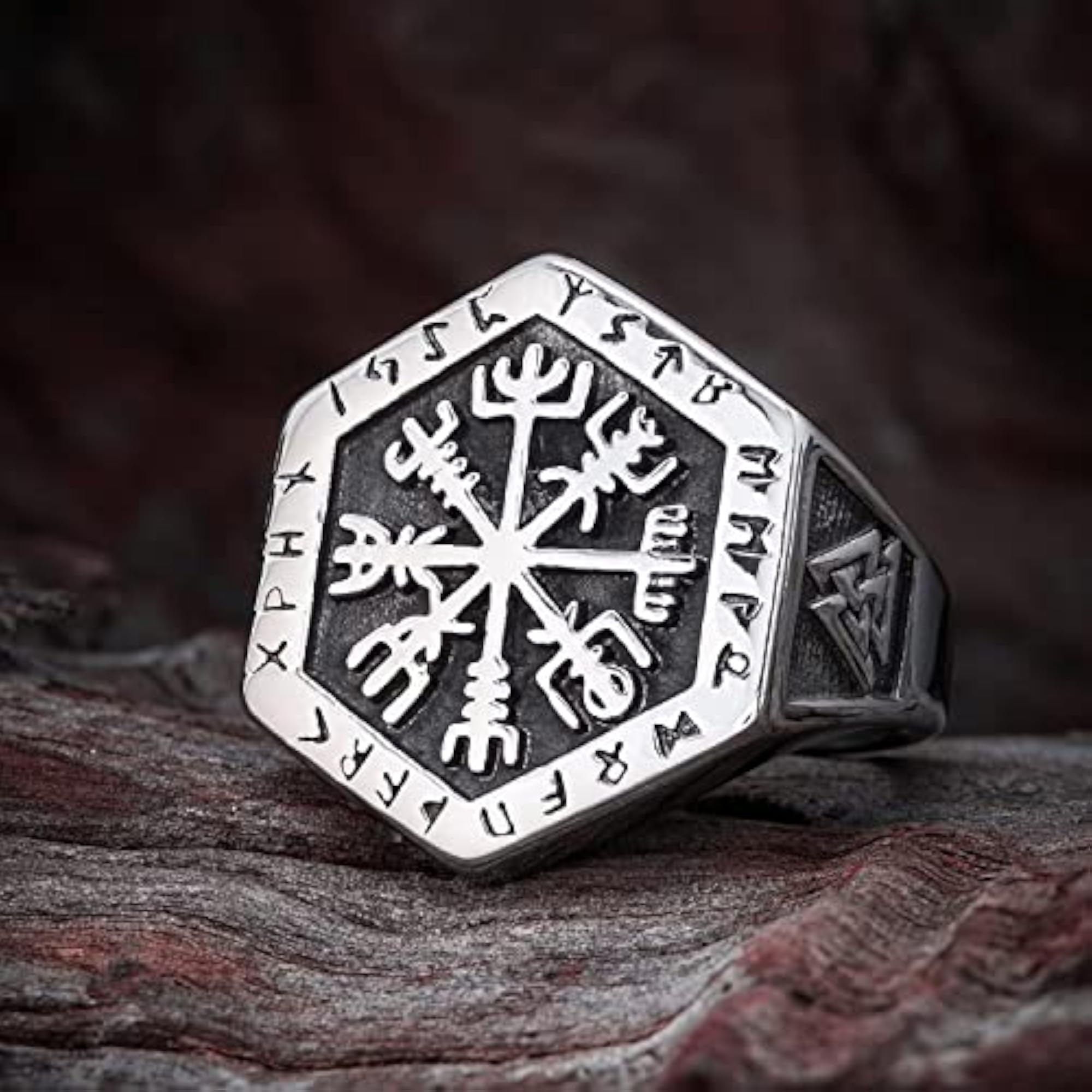 Men's Viking Totem Compass Titanium Steel Ring