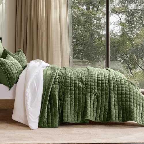 image for RECYCO Luxury Velvet Quilt Set King Size Bedding Sets, Ultra Soft Velv