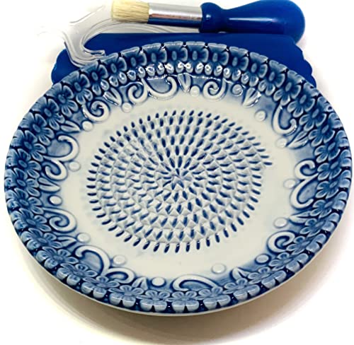 Image of BonCera, All-in-one Premium Ceramic Garlic Grater Plate 4-Piece Set - Blue Embossed Design and Style - For Garlic, Ginger, Chocolate, and more! - Comes with 5.25 inch Plate, Peeler, Brush, and Stand