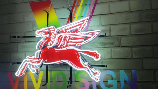 Mobil　ペガサス　旗 Large Mobil Oil Pegasus Flag (38 x 50) | eBay