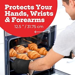 Bigredhousesiliconeovenmittsheatresistantkitchengloveswithfingersprofessionalgradeprotectionforhotcookingbakingblackpair Urban Country Home Decor Big red house silicone oven mitts heat resistant kitchen gloves with fingers professional grade protection for hot cooking baking black pair urban country home decor