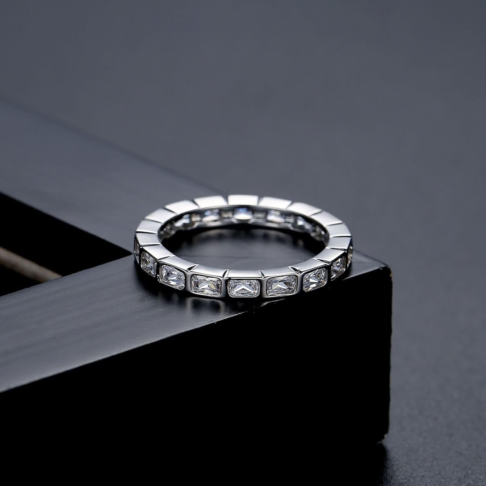 Asscher Pierścionek zaręczynowy Moissanite białe złoto pierścionek 18-karatowy niemetalowy znaczek (tylko moda) okrągły i prostokątny z cyrkonią sześcienną biały rozmiar H 1/2 elegancka biżuteria na