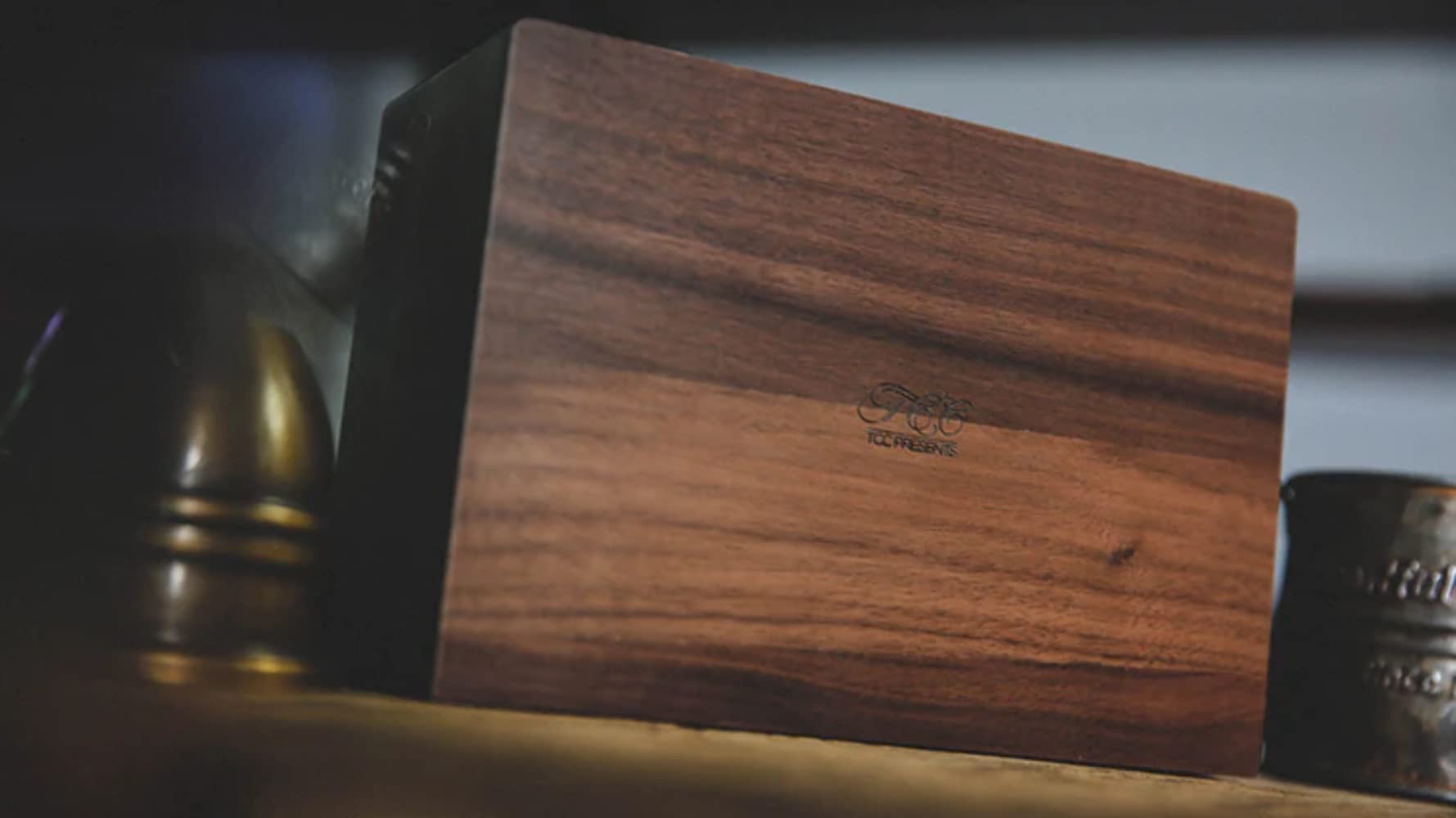 トランプ Wooden Playing Cards Cabinet (15 Deck) Amazon.com: MJM Wooden Playing Cards Cabinet (15 Deck Case