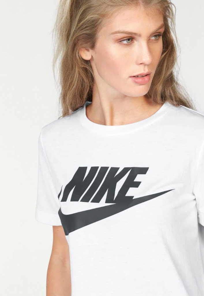 Nike Essential T-shirt Womens Style