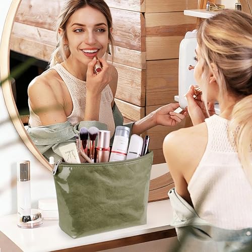Image of KALIDI PVC Zipper Tote Bag, Jelly Kraft Paper Beach Bag Large Hobo Carry All Travel Shopping Handbag Plastic Shoulder Bag
