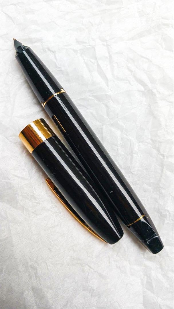 ☆超美品☆ SHEAFFER レガシーヘリテージ万年筆　ブラック ペン先18K 詳細ページ | 万年筆 ボールペンなど高級筆記具の販売・買取